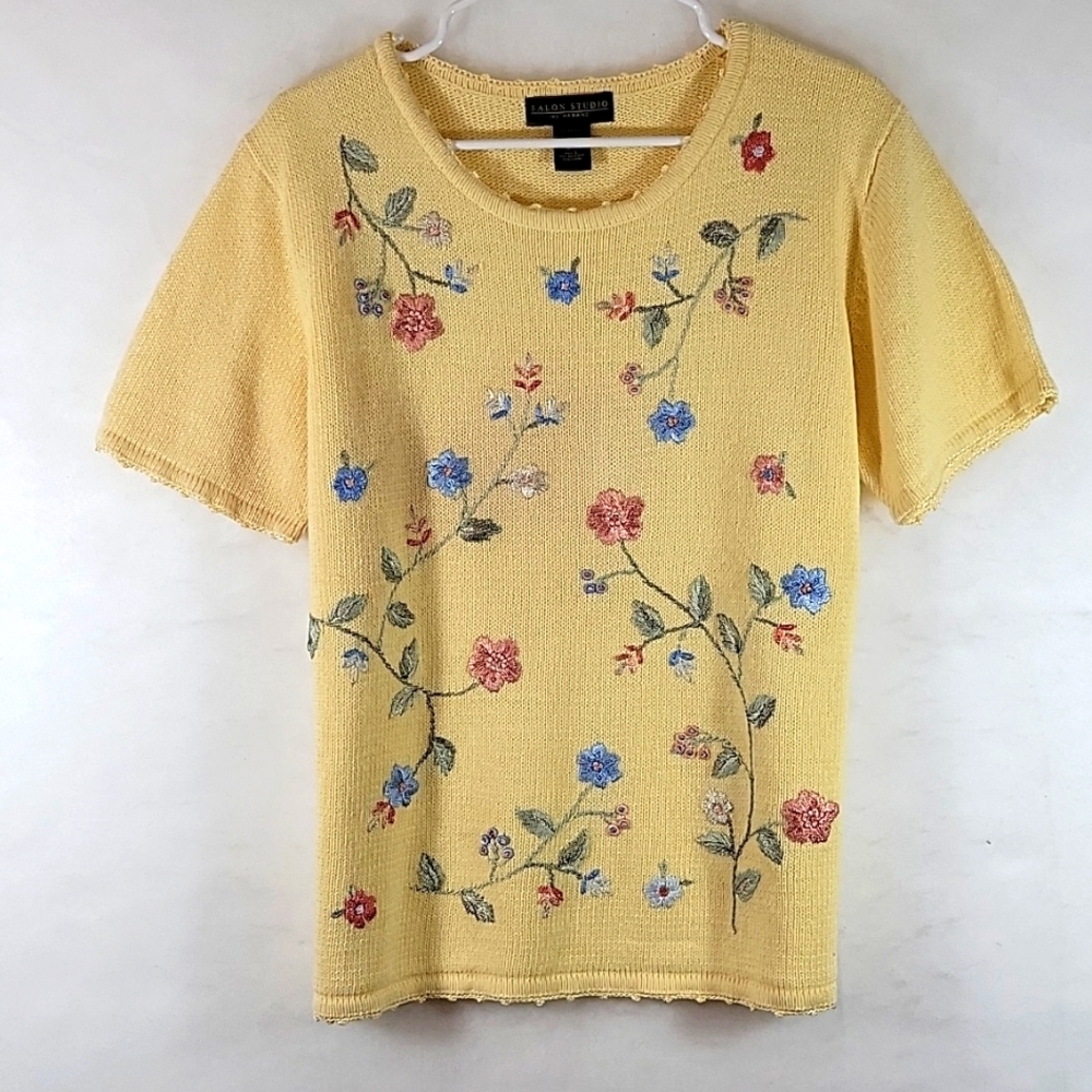 NWOT SALON STUDIO by Haband Short Sleeve Embroidered Sweater Size L